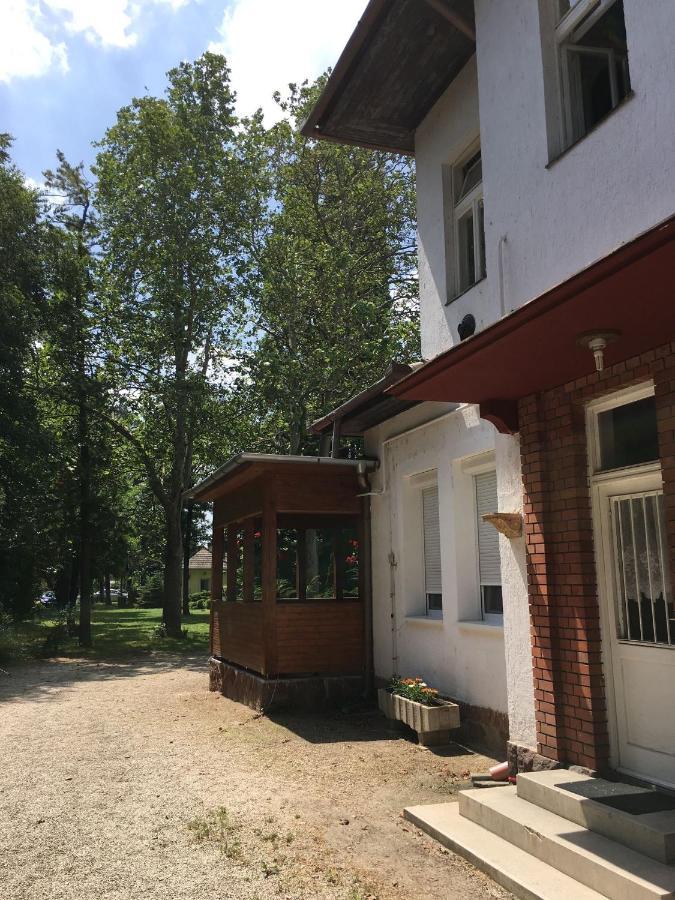Honved N3. Apartman Balatonlelle Εξωτερικό φωτογραφία